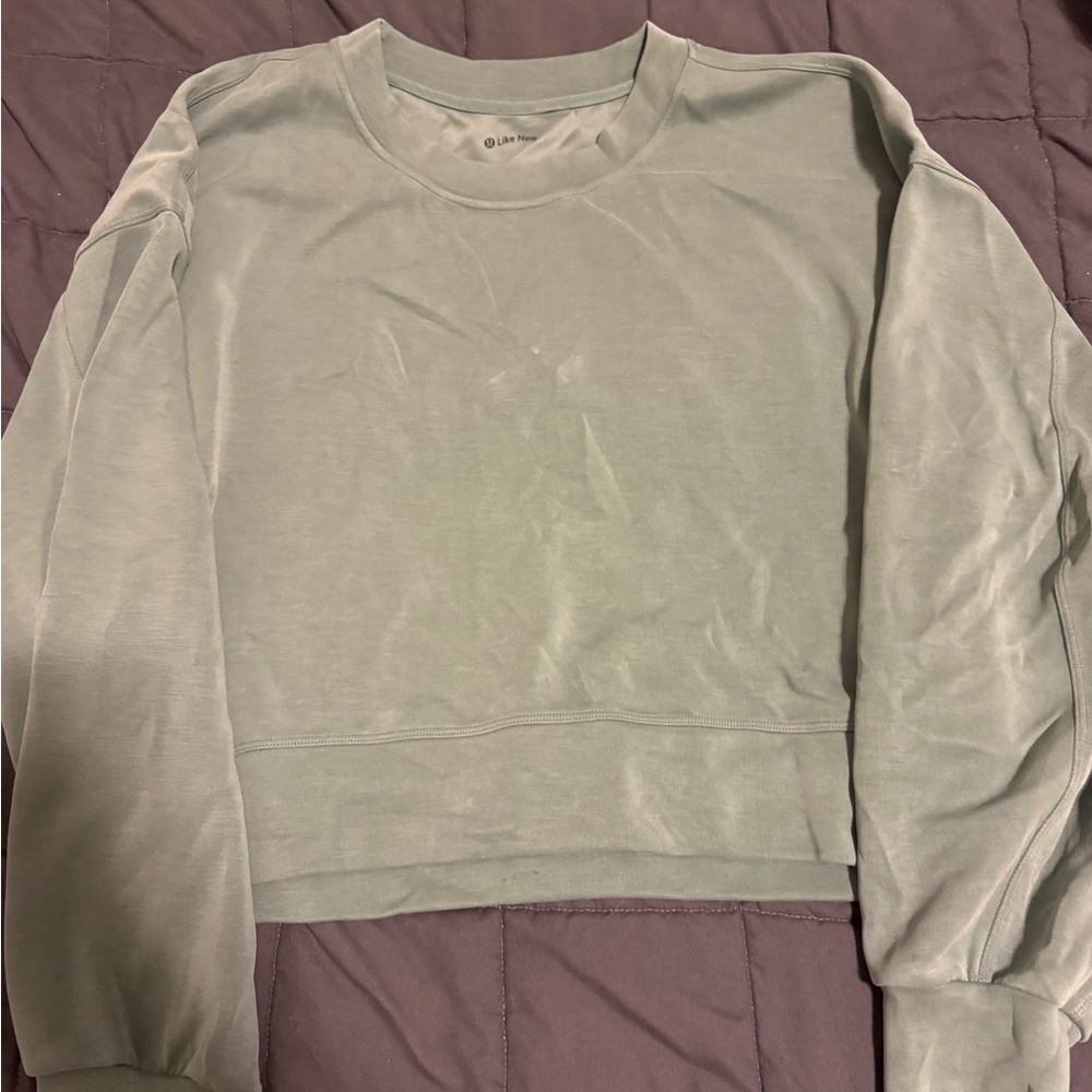 Lululemon crop crewneck sz 18